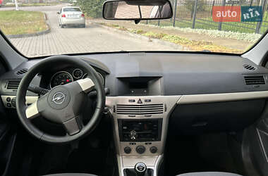 Седан Opel Astra 2008 в 