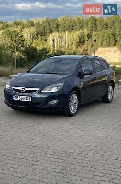 Універсал Opel Astra 2011 в Могилів-Подільському