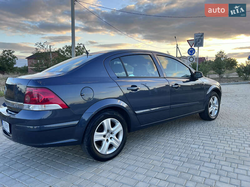 Седан Opel Astra 2008 в Одессе