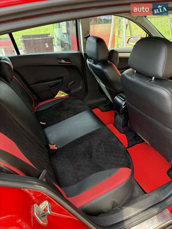 Хэтчбек Opel Astra 2007 в Хмельницком