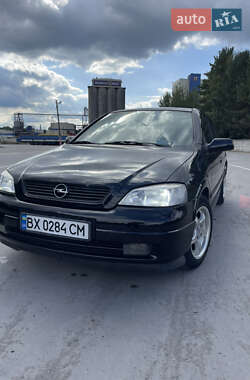 Седан Opel Astra 2006 в Славуте