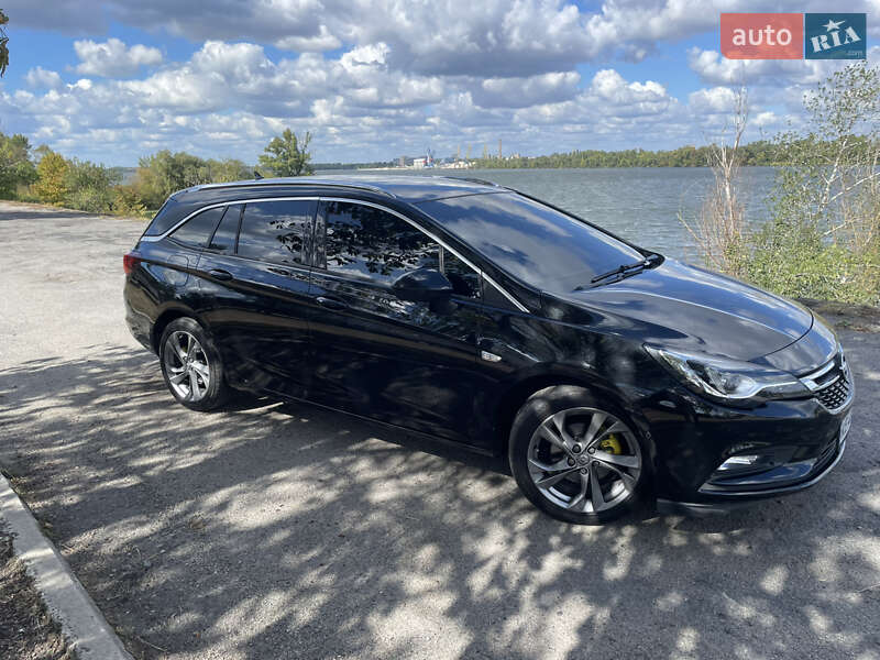 Универсал Opel Astra 2019 в Днепре