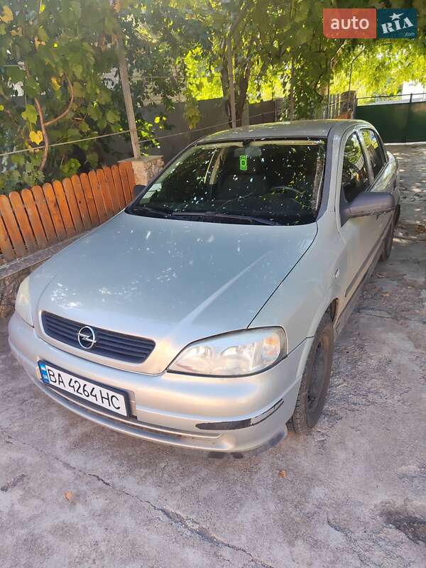 Седан Opel Astra 2008 в Кропивницком