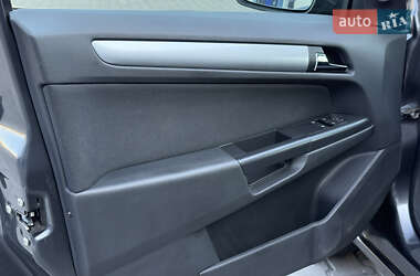 Универсал Opel Astra 2010 в 