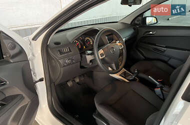 Универсал Opel Astra 2007 в 