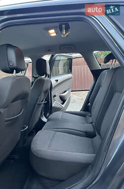 Універсал Opel Astra 2011 в 