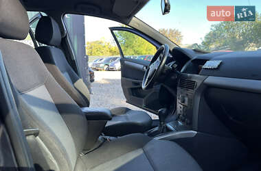 Універсал Opel Astra 2006 в 