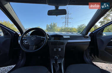 Універсал Opel Astra 2006 в 