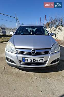 Універсал Opel Astra 2009 в Маяках