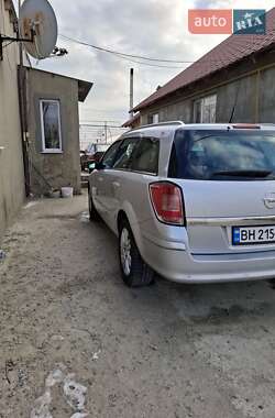 Универсал Opel Astra 2009 в 
