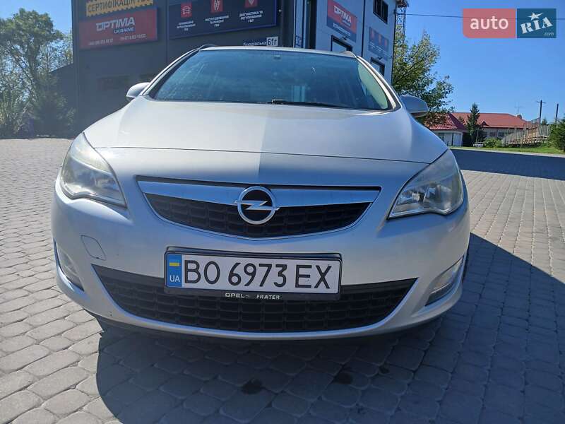 Opel Astra 2010