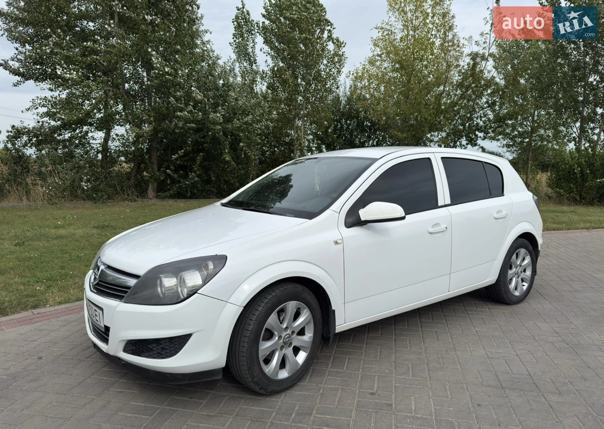 2011 Opel Astra - фото 1