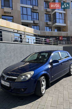 Хетчбек Opel Astra 2004 в Луцьку