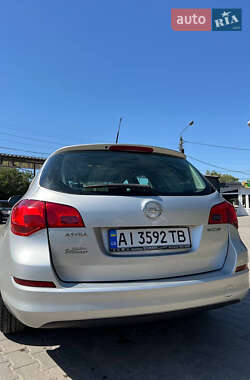 Универсал Opel Astra 2010 в 