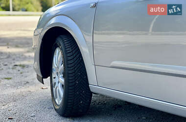 Универсал Opel Astra 2008 в 