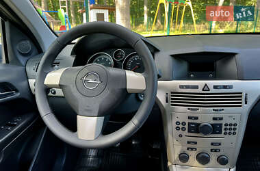 Универсал Opel Astra 2008 в 