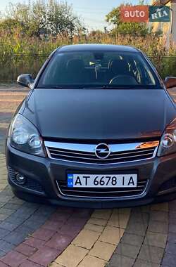 Opel Astra 2010
