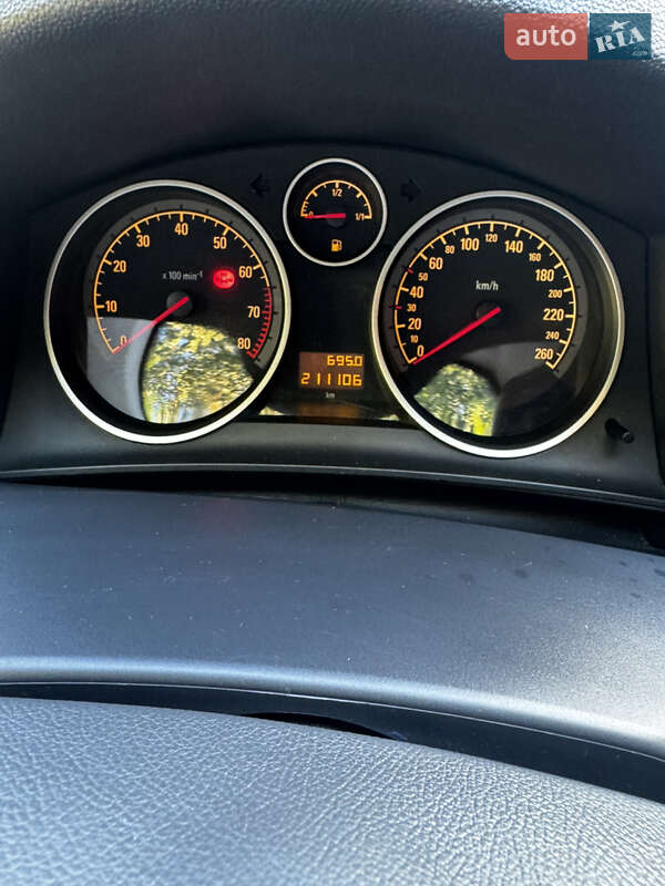 Хэтчбек Opel Astra 2006 в Дрогобыче