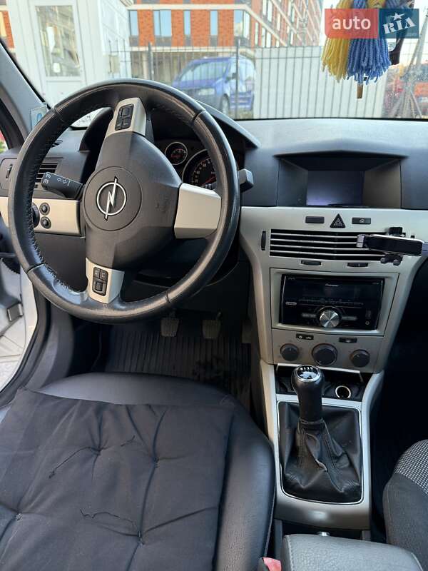 Универсал Opel Astra 2008 в Киеве