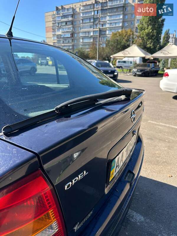 Хэтчбек Opel Astra 2003 в Броварах