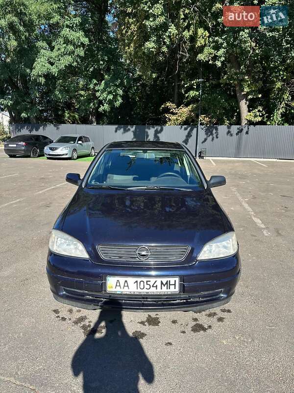 Хэтчбек Opel Astra 2003 в Броварах