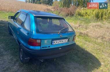 Хэтчбек Opel Astra 1993 в 