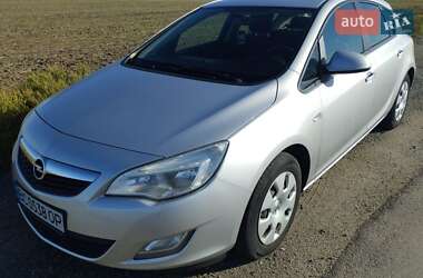 Opel Astra 2010