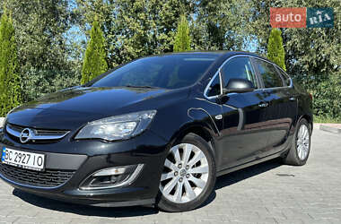 Opel Astra 2012