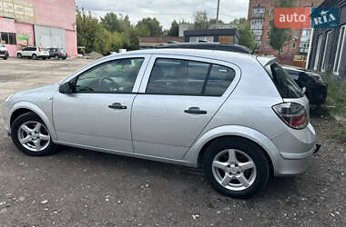 Хетчбек Opel Astra 2009 в 