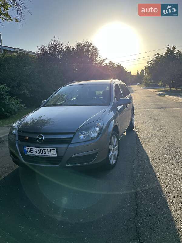 Универсал Opel Astra 2004 в Николаеве