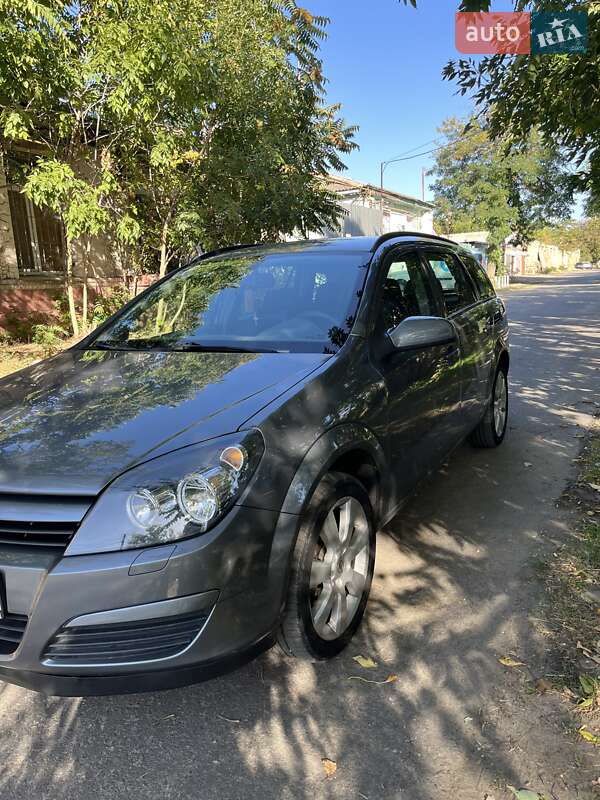 Универсал Opel Astra 2004 в Николаеве