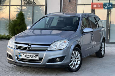 Універсал Opel Astra 2007 в Тернополі