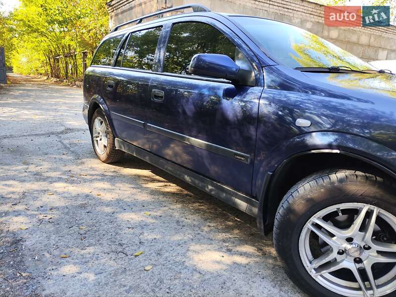 Универсал Opel Astra 2002 в Арцизе