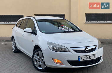 Универсал Opel Astra 2011 в Трускавце