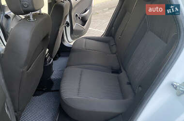 Универсал Opel Astra 2011 в 
