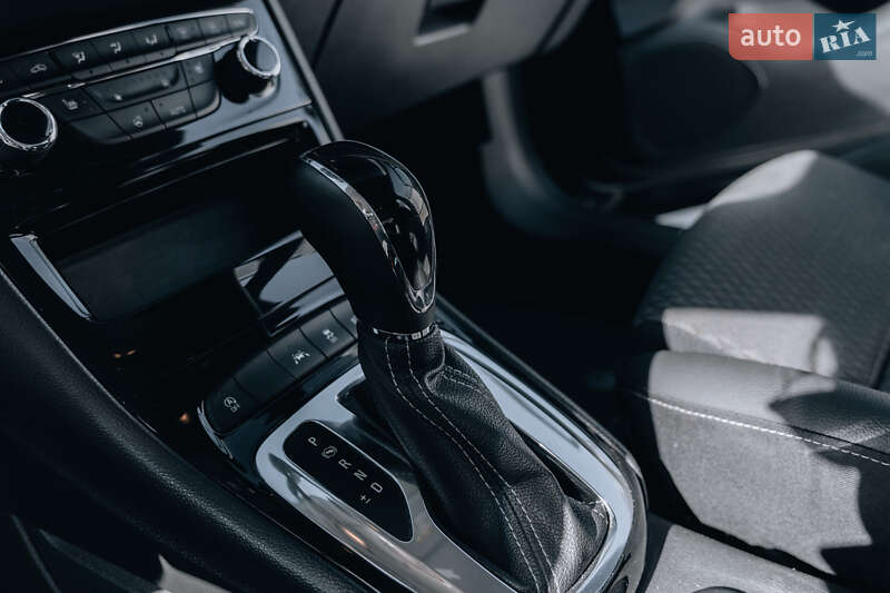 Универсал Opel Astra 2018 в Киеве фото 29 Универсал Opel Astra 2018 в Киеве