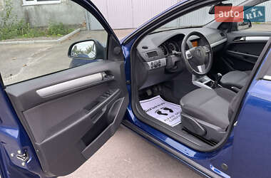 Универсал Opel Astra 2010 в 