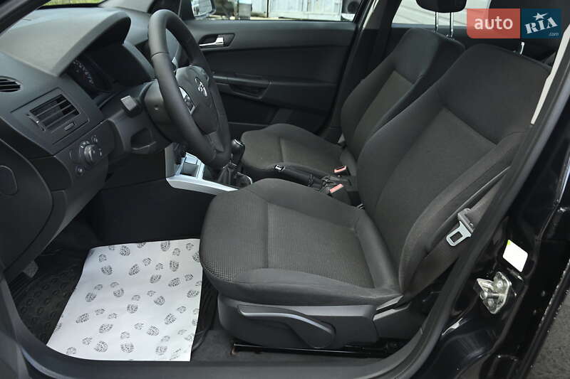 Хэтчбек Opel Astra 2009 в Бердичеве