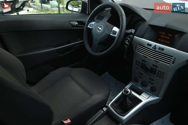 Хэтчбек Opel Astra 2009 в Бердичеве