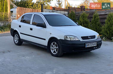 Седан Opel Astra 2000 в 