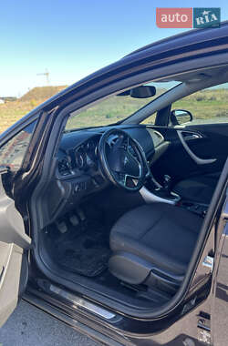 Универсал Opel Astra 2011 в 
