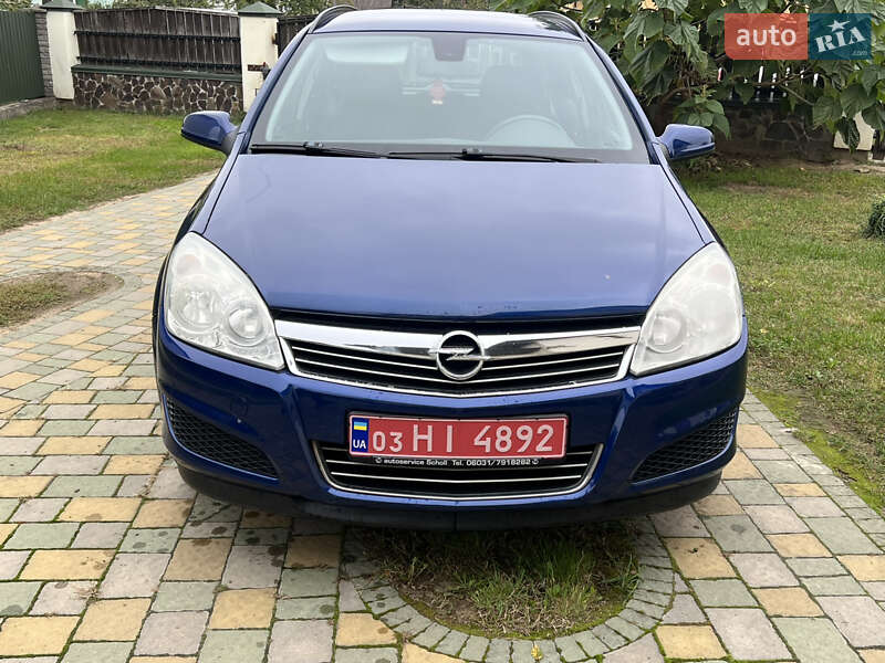 Универсал Opel Astra 2008 в Яворове