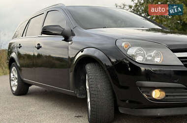 Универсал Opel Astra 2006 в 