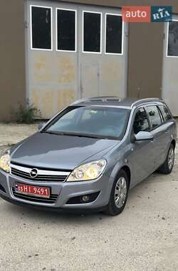Універсал Opel Astra 2008 в Іваничах