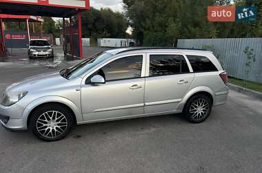 Универсал Opel Astra 2005 в 