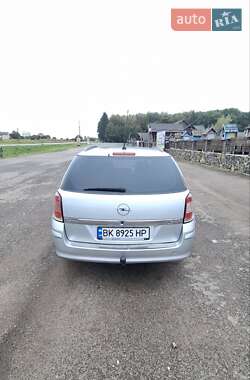 Универсал Opel Astra 2008 в 