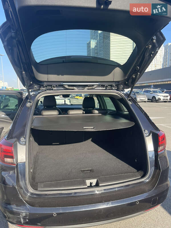Универсал Opel Astra 2019 в Киеве