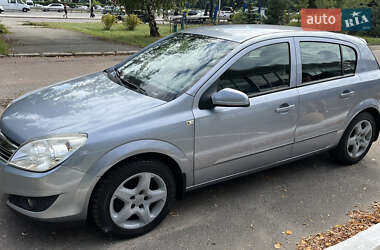 Хэтчбек Opel Astra 2007 в Киеве