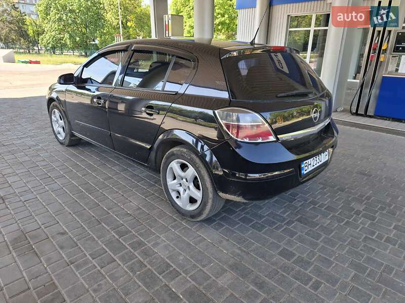 Хэтчбек Opel Astra 2008 в Николаеве