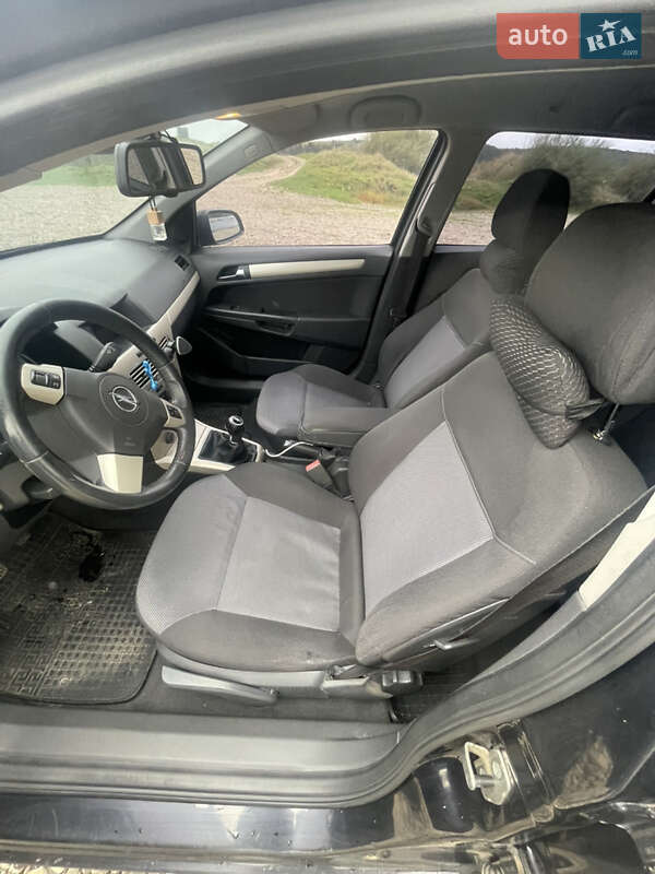 Универсал Opel Astra 2008 в Ивано-Франковске